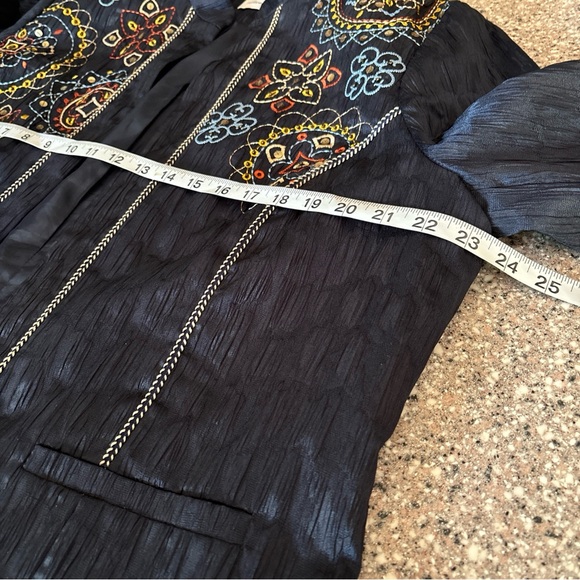 Alfred Dunner 16  Navy Crinkle Open Front Jacket w/ Embroidered Floral Designs - Picture 8 of 10